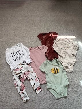 Assorted Baby One-Piece Bodysuit Set in White, Pink, Burgundy, Cream & Mint
